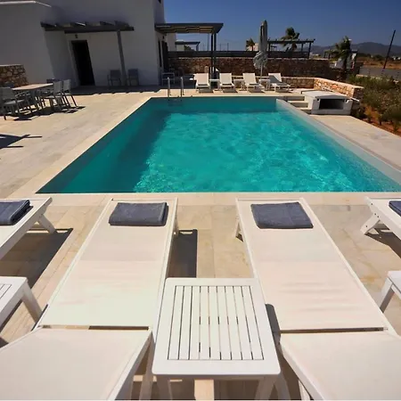 Blue Diamonds Paros ヴィラ