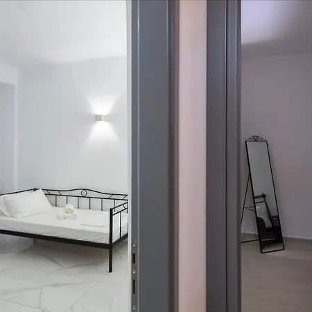 Blue Diamonds Paros * Pounda