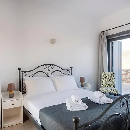 Blue Diamonds Paros Pounda