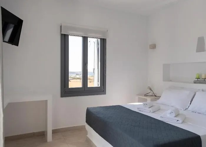 Blue Diamonds Paros * Pounda